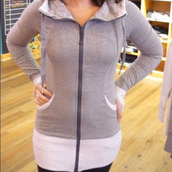 LULULEMON LIVE SIMPLY jacket size 2 - Picture 1 of 9